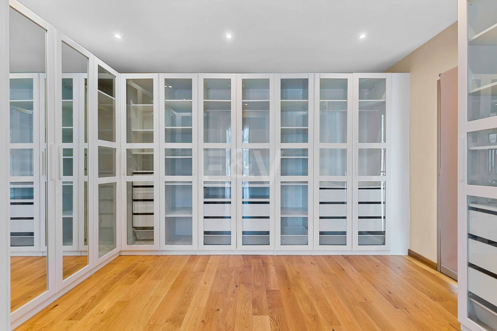 Exklusive Villa in der Nähe von Guadalminas Strand und Golfplatz