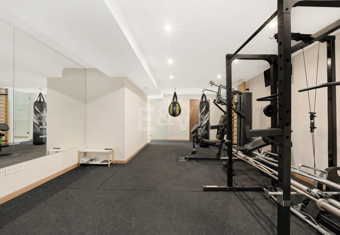 Sofisticada villa cerca de la playa y el golf de Guadalmina