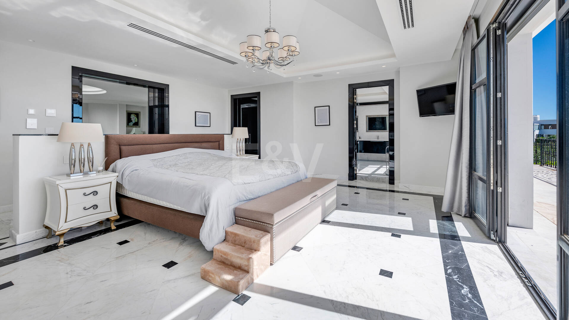 Grand Classical Villa z widokiem na Morze Panoramiczne i Golf