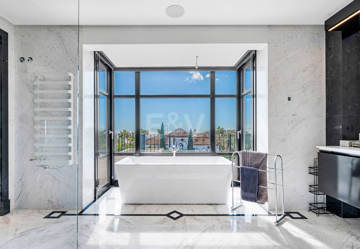 Grand Classical Villa z widokiem na Morze Panoramiczne i Golf