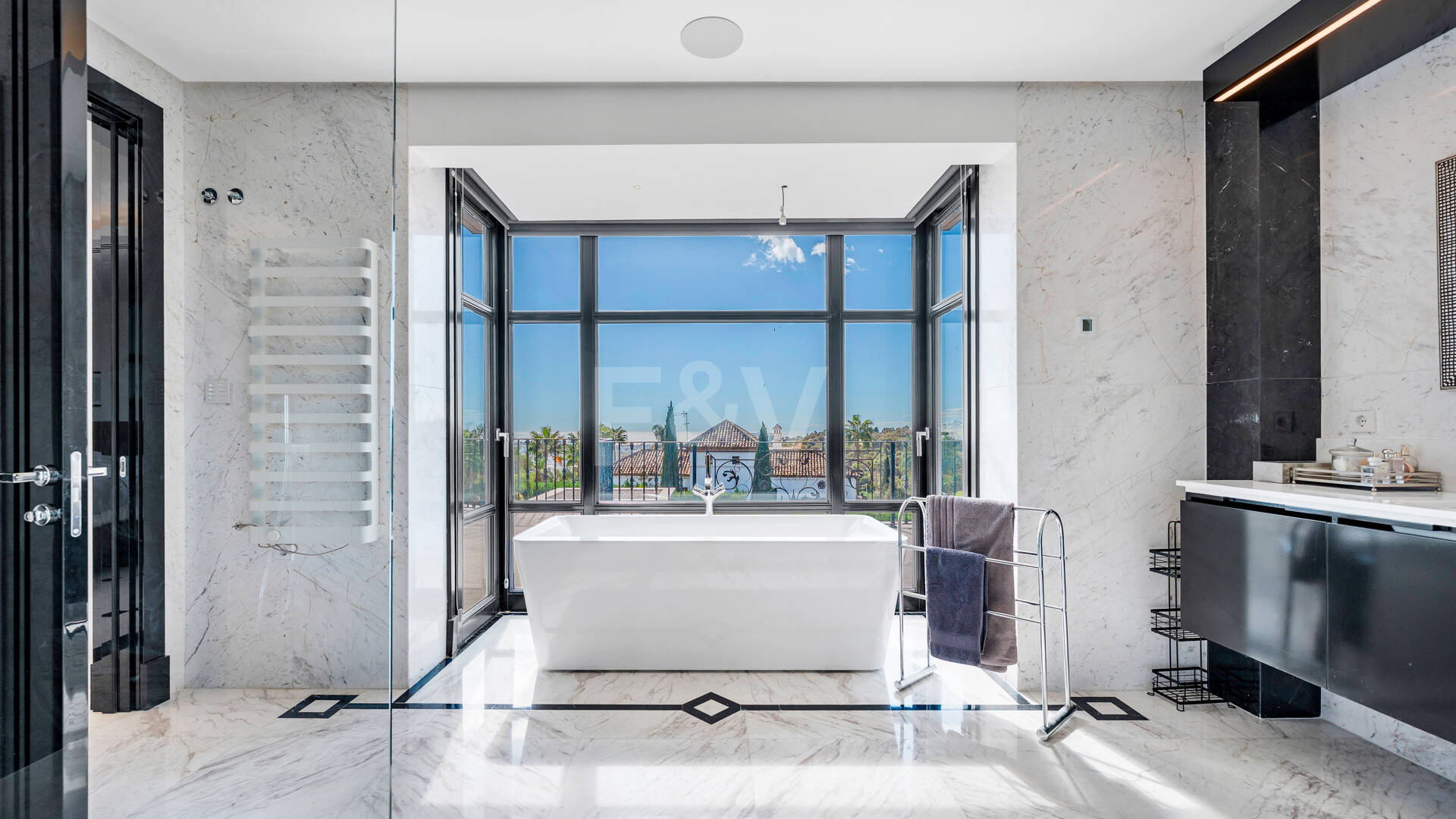 Grand Classical Villa z widokiem na Morze Panoramiczne i Golf