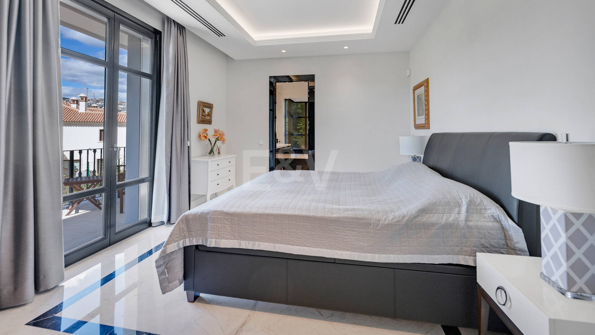 Grand Classical Villa z widokiem na Morze Panoramiczne i Golf