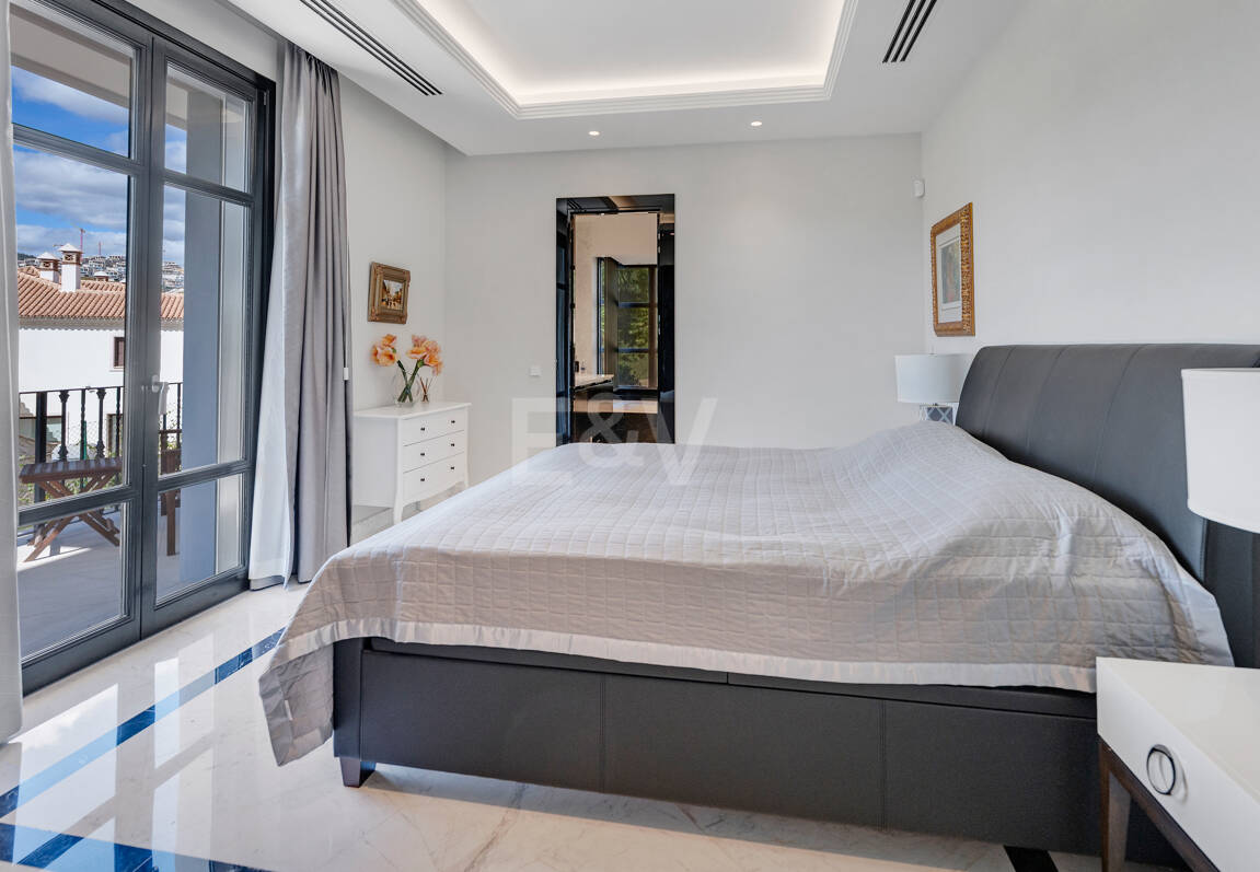 Grand Classical Villa z widokiem na Morze Panoramiczne i Golf