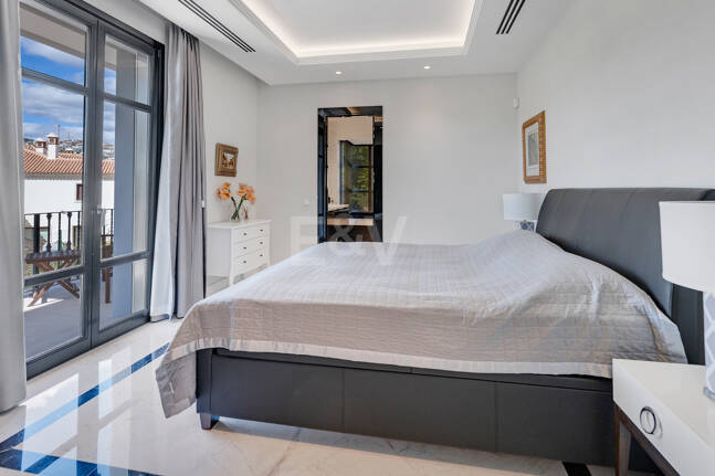 Grand Classical Villa z widokiem na Morze Panoramiczne i Golf