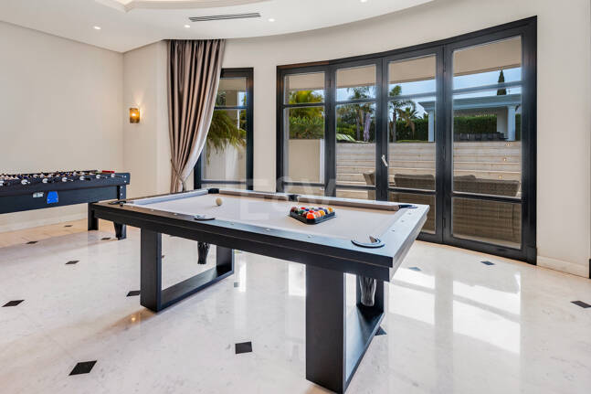 Grand Classical Villa z widokiem na Morze Panoramiczne i Golf