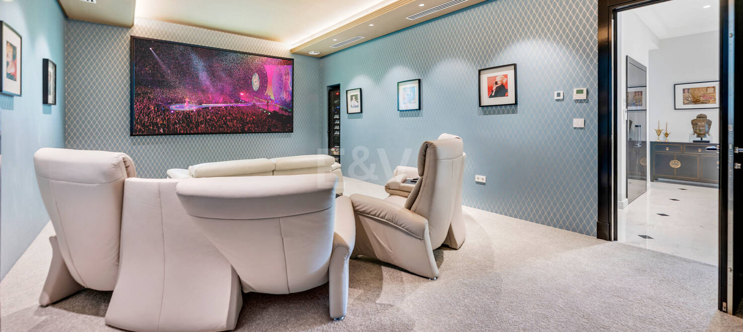 Grand Classical Villa z widokiem na Morze Panoramiczne i Golf