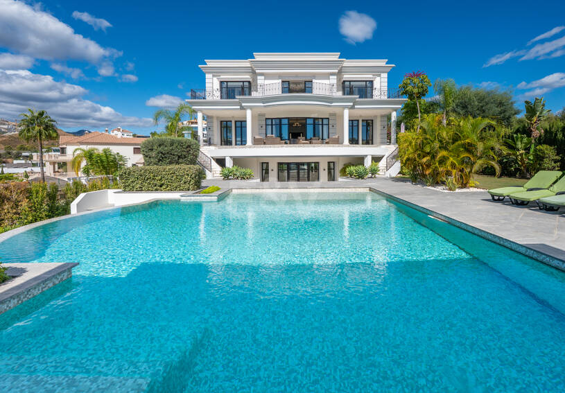 Grand Classical Villa z widokiem na Morze Panoramiczne i Golf