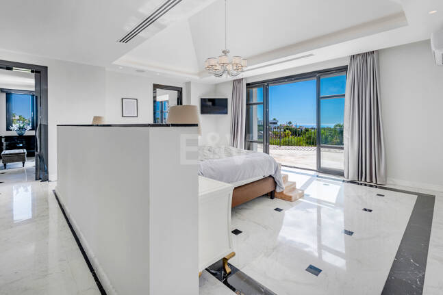 Grand Classical Villa z widokiem na Morze Panoramiczne i Golf