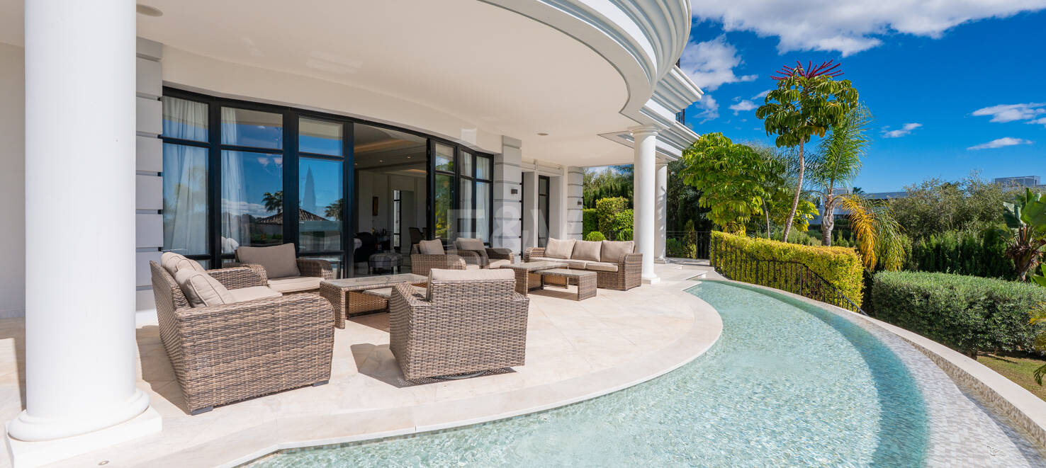 Grand Classical Villa z widokiem na Morze Panoramiczne i Golf