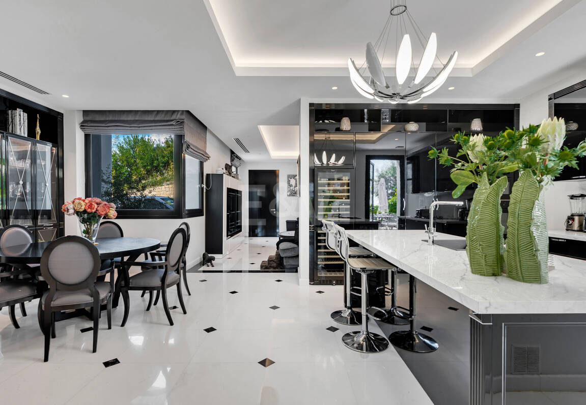 Grand Classical Villa z widokiem na Morze Panoramiczne i Golf