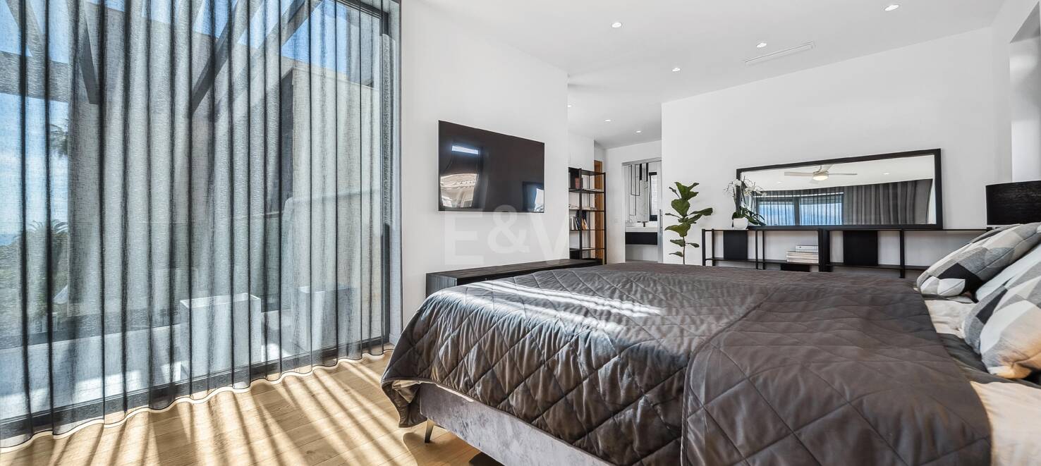 Modern Luxury Villa with Timeless Scandinavian Design