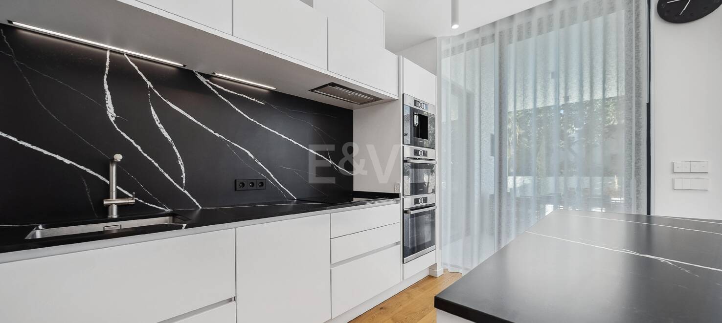 Modern Luxury Villa with Timeless Scandinavian Design