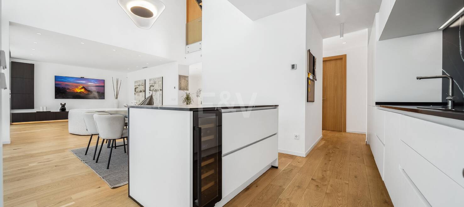 Modern Luxury Villa with Timeless Scandinavian Design