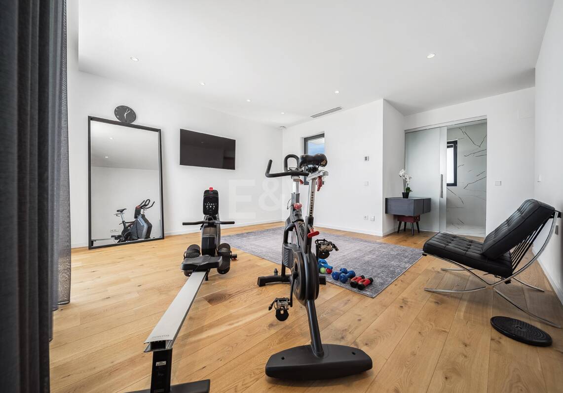 Modern lyx Villa med tidlös skandinavisk design nära stranden