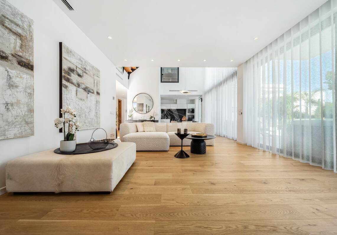 Modern lyx Villa med tidlös skandinavisk design nära stranden