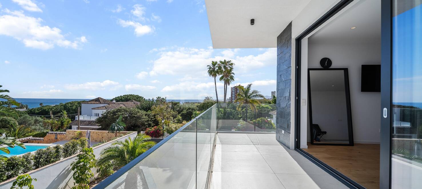 Modern Luxury Villa with Timeless Scandinavian Design