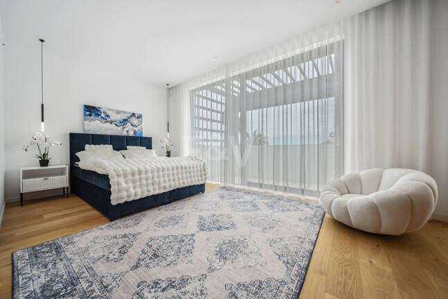 Modern Villa with Sea and Mountain Views