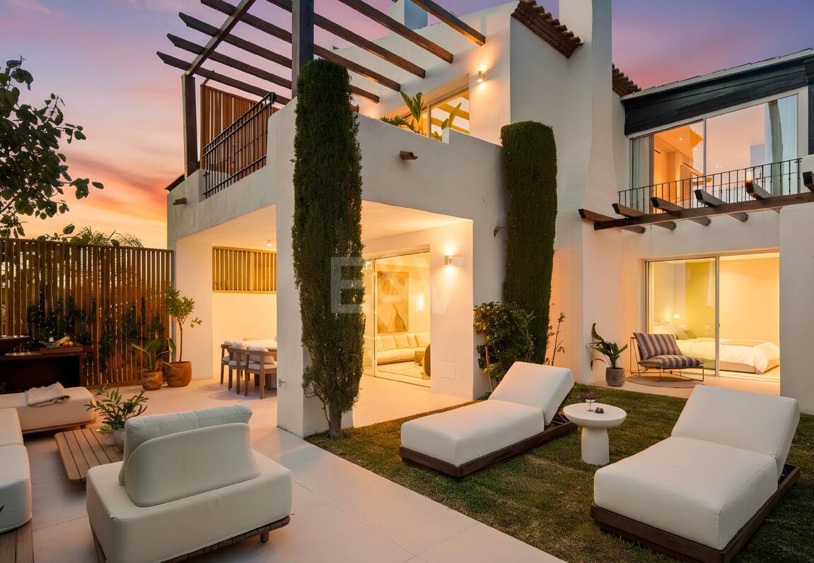 Moderne Eleganz mit Großzügigen Terrassen im Herzen der Goldenen Meile