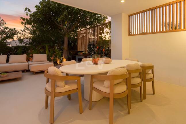 Moderne Eleganz mit Großzügigen Terrassen im Herzen der Goldenen Meile