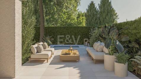 Modern Elegance in the Heart of The Golden Mile