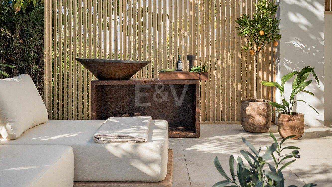 Moderne Eleganz mit Großzügigen Terrassen im Herzen der Goldenen Meile