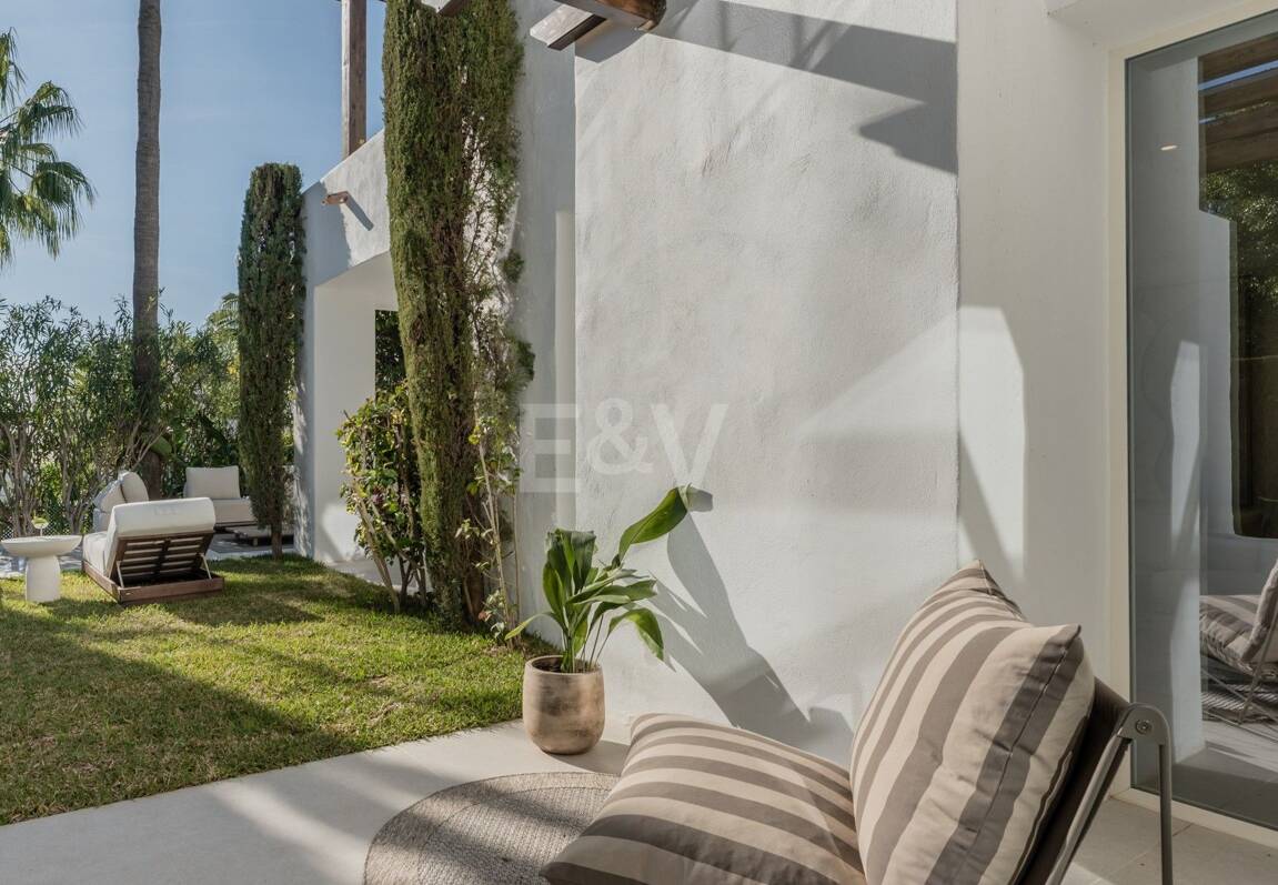 Moderne Eleganz mit Großzügigen Terrassen im Herzen der Goldenen Meile