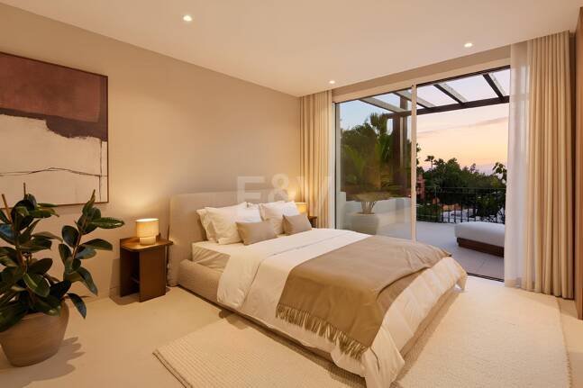 Moderne Eleganz mit Großzügigen Terrassen im Herzen der Goldenen Meile