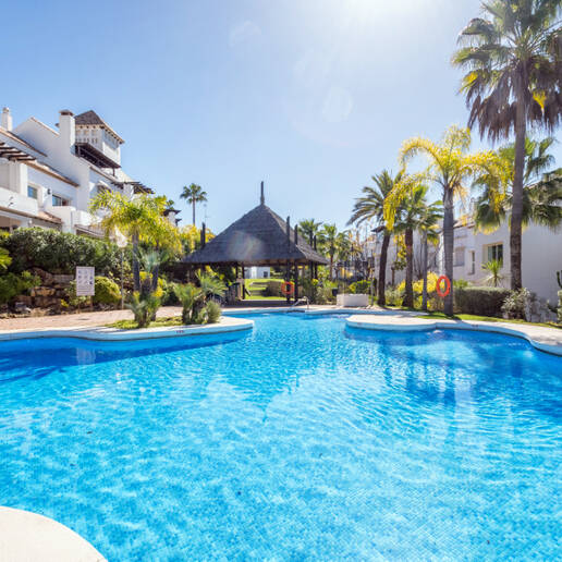 Moderne Eleganz im Herzen der Goldenen Meile