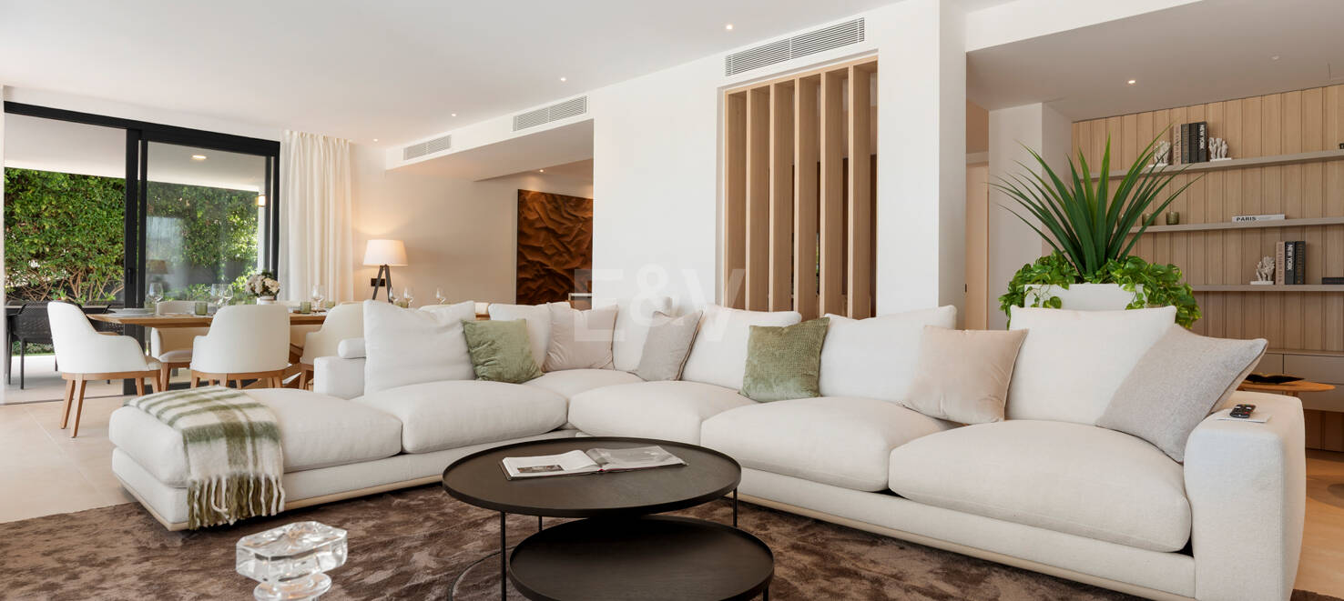 Elegant Contemporary Villa Near Guadalmina Golf and close to the Beach