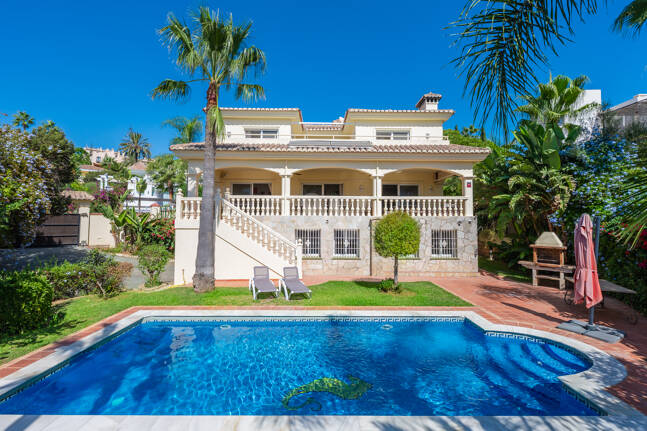 Mediterranean Villa with Mature Garden and Pool in Marbesa