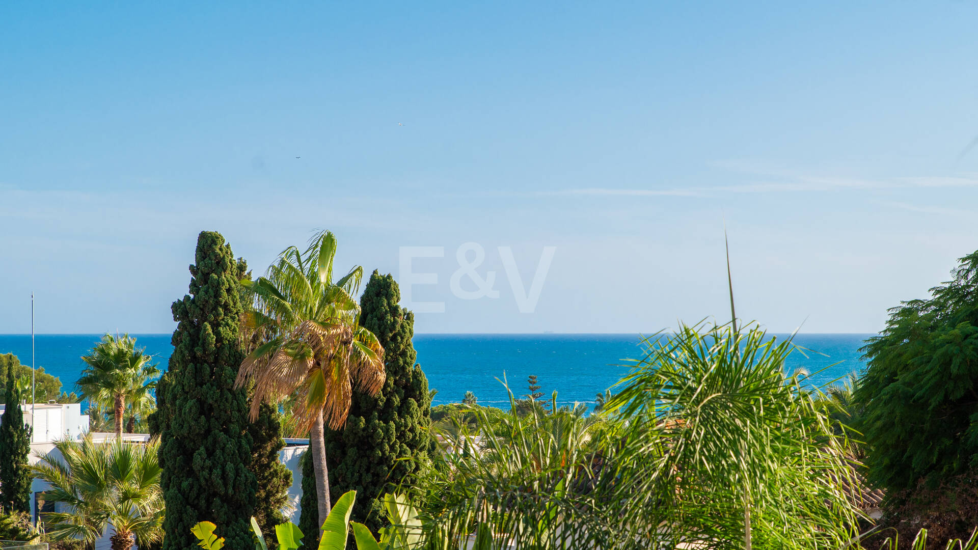 Mediterranean Villa with Mature Garden and Pool in Marbesa