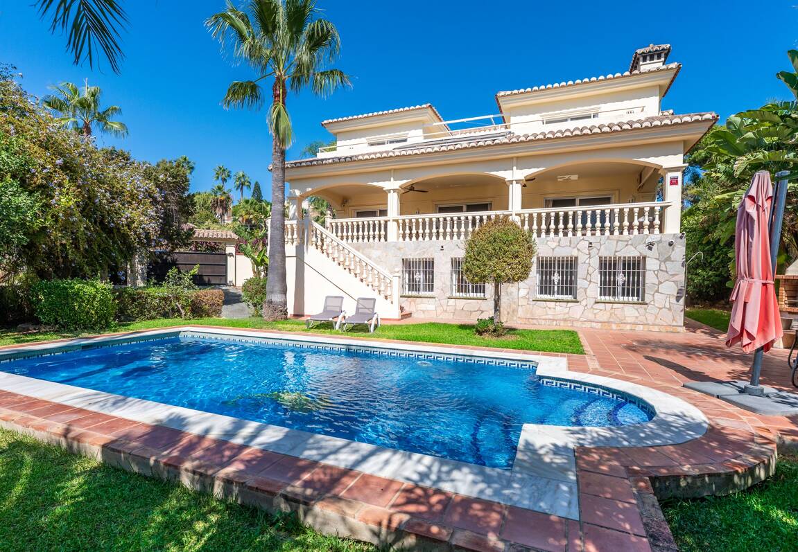 Mediterranean Villa with Mature Garden and Pool in Marbesa