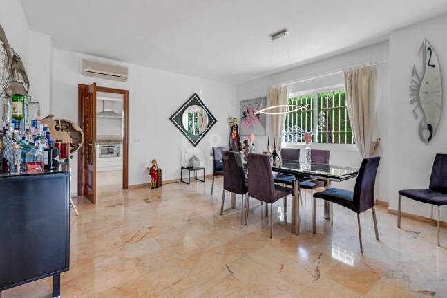 Mediterranean Villa with Mature Garden and Pool in Marbesa