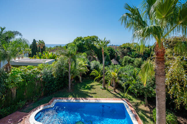 Mediterranean Villa with Mature Garden and Pool in Marbesa