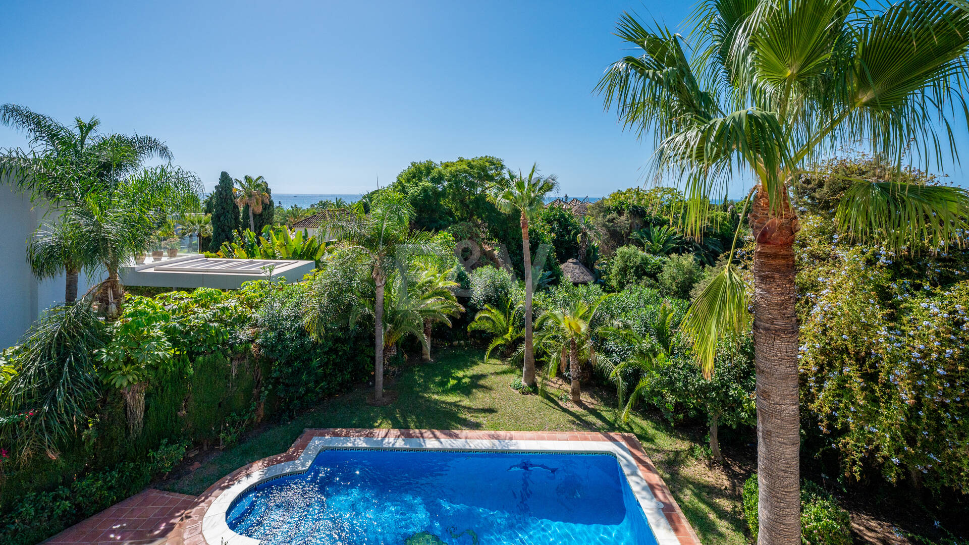 Villa méditerranéenne avec jardin mature et piscine à Marbesa