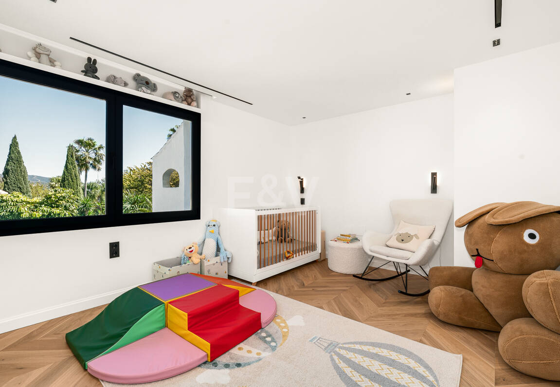 Elegant Duplex Apartment in Río Real – Walking Distance to the Beach