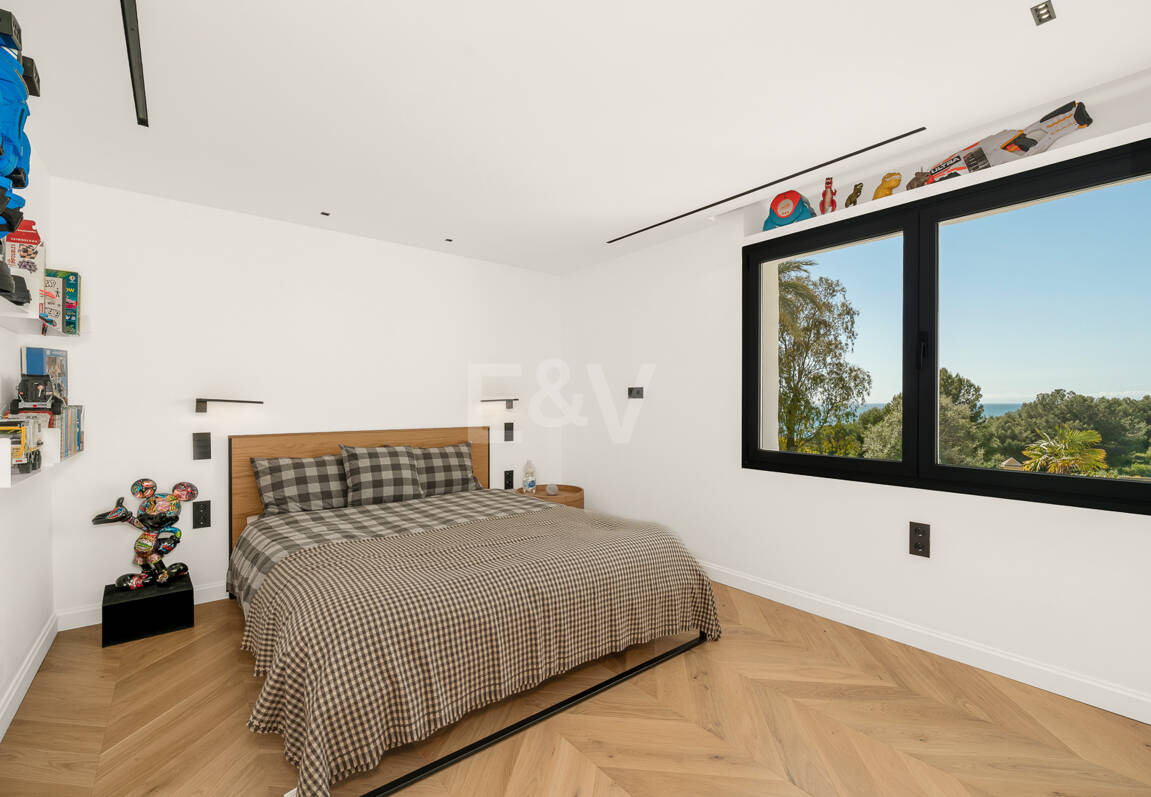 Elegant Duplex Apartment in Río Real – Walking Distance to the Beach