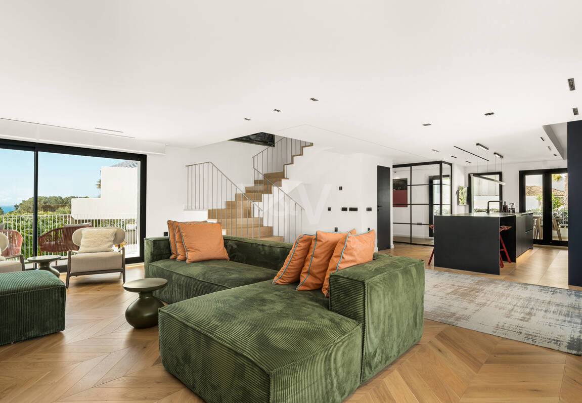 Elegant Duplex Apartment in Río Real – Walking Distance to the Beach