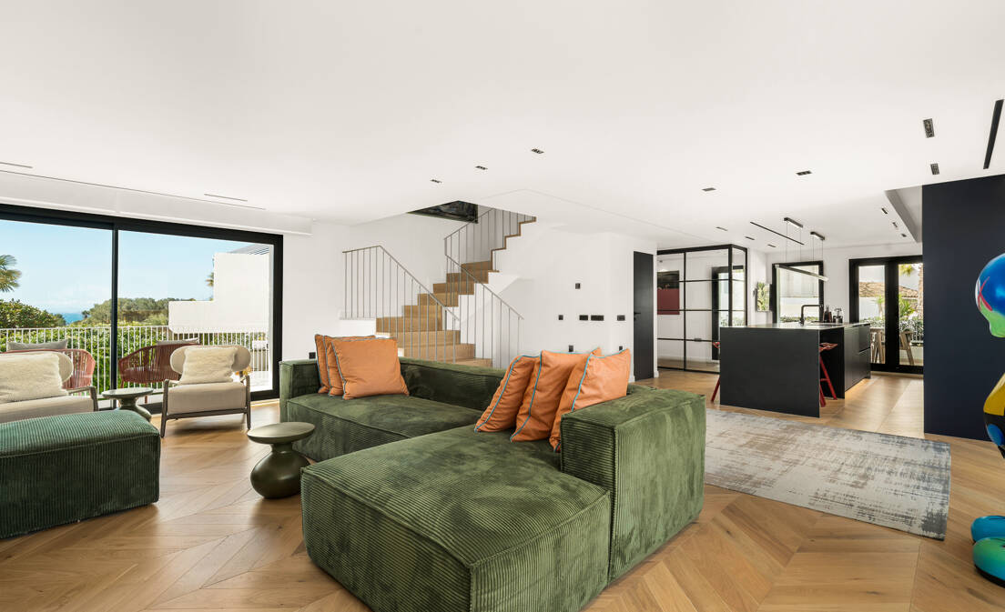 Elegant Duplex Apartment in Río Real – Walking Distance to the Beach