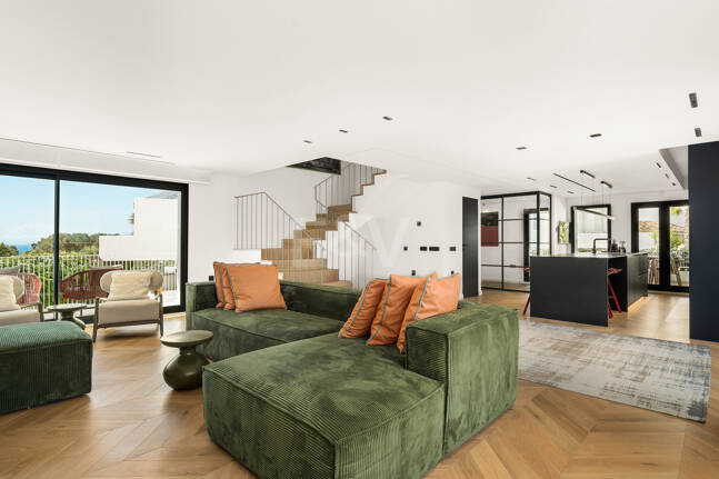 Elegant Duplex Apartment in Río Real – Walking Distance to the Beach