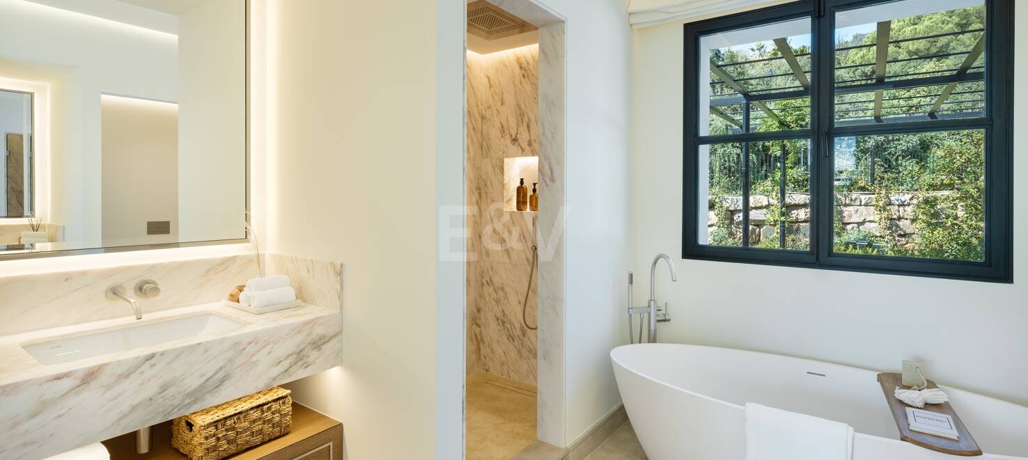 Exquisite Villa in Cascada de Camoján