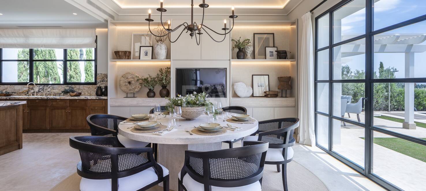 Cascada de Camojan: Modern Classic Jewel with Sea Views