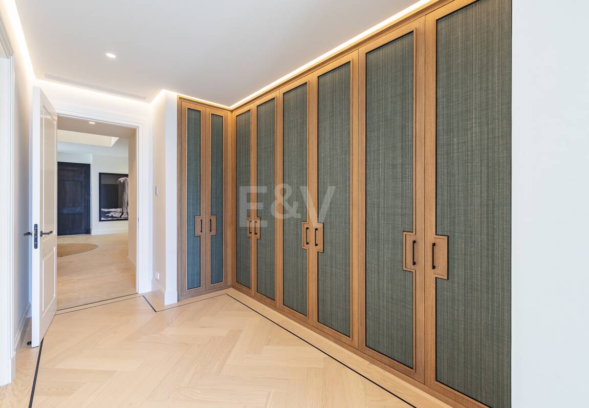 Cascada de Camoján: Modernes klassisches Juwel mit Meerblick