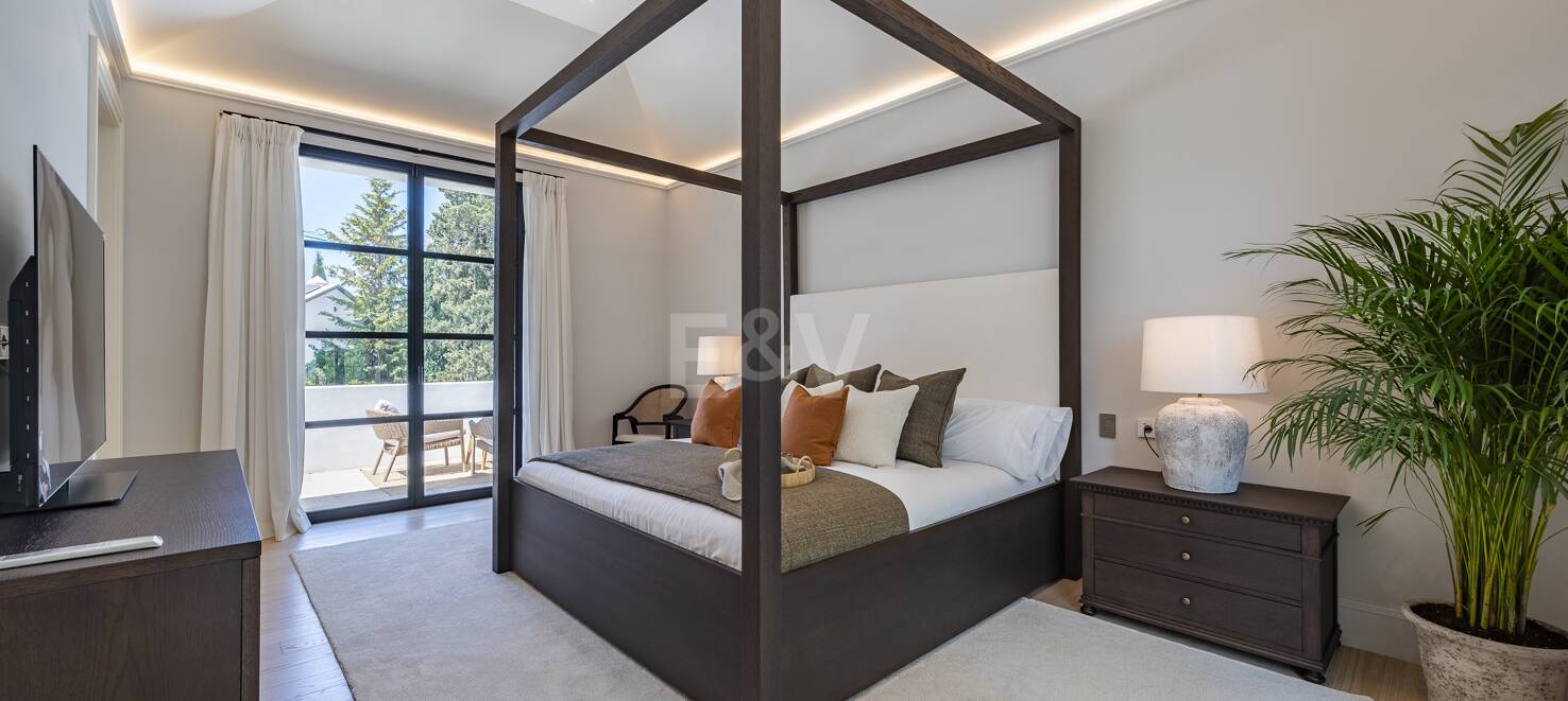Cascada de Camojan: Modern Classic Jewel with Sea Views