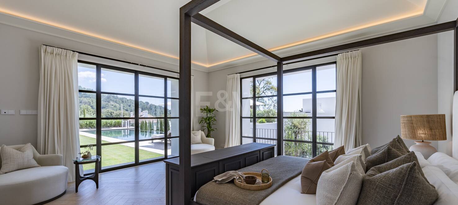 Cascada de Camojan: Modern Classic Jewel with Sea Views