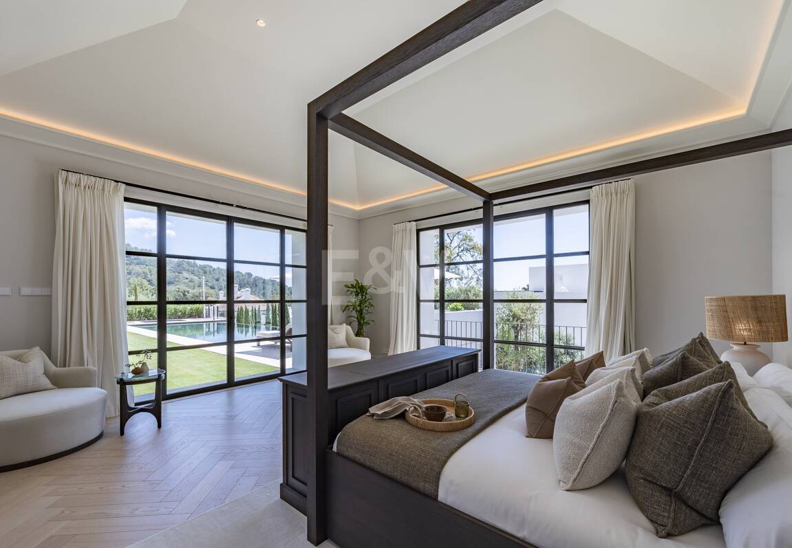 Cascada de Camoján: Modernes klassisches Juwel mit Meerblick