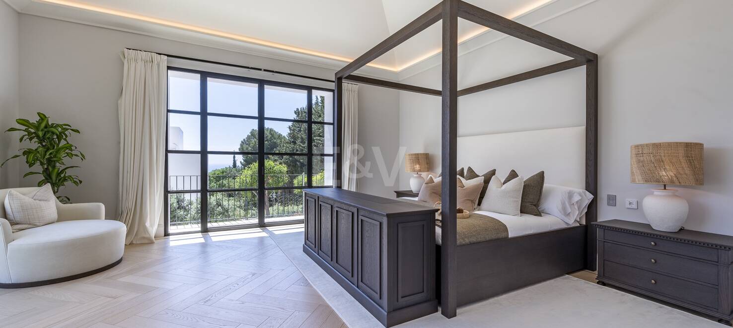 Cascada de Camojan: Modern Classic Jewel with Sea Views