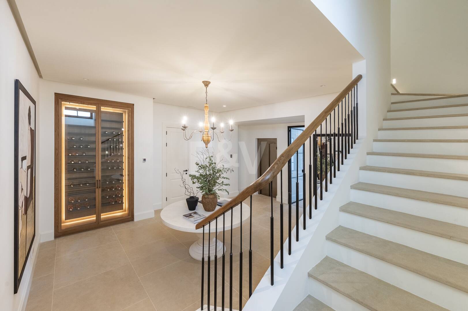 Cascada de Camojan: Modern Classic Jewel with Sea Views