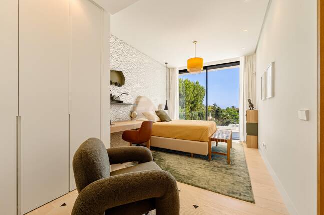 Grand Contemporary Villa with Luxury Amenities and Prime Golfside Living