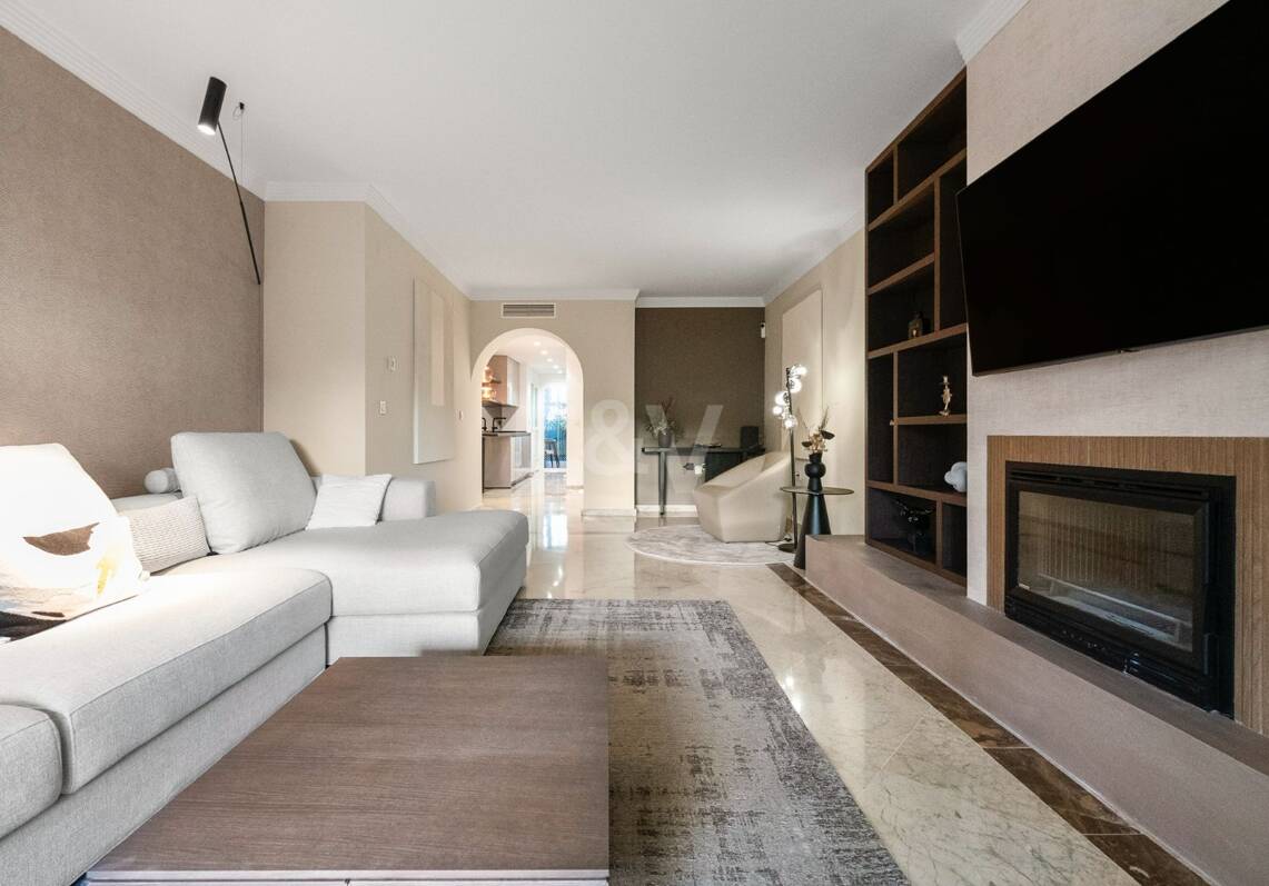 Sofisticado apartamento en una comunidad privada cerca de los mejores servicios de Marbella